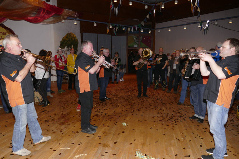 Eieressen & Lumpenball 2020 – Foto 38